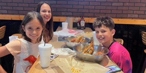 I’m a divorced mom who takes my kids out to eat 4 times a month. It’s expensive, but worth it.