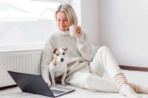 6 Low-Stress Side Hustles That Don’t Require a Car or a Degree