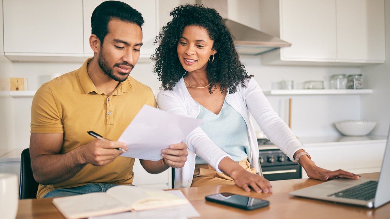 Americans now say $2.3 million net worth makes you wealthy, survey finds