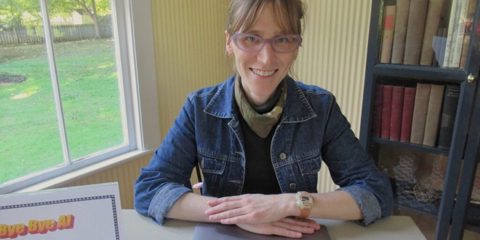 This small town librarian offers a ‘Bye, Bye AI’ class to take AI off your phone. Now everyone wants in.