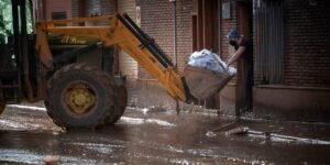 Spain approves law allowing 4 days of ‘paid climate leave’ after recent deadly floods