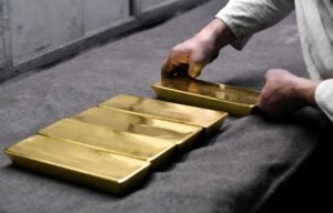 Gold prices steady ahead of Fed rate decision, long-term rate outlook in focus By Investing.com