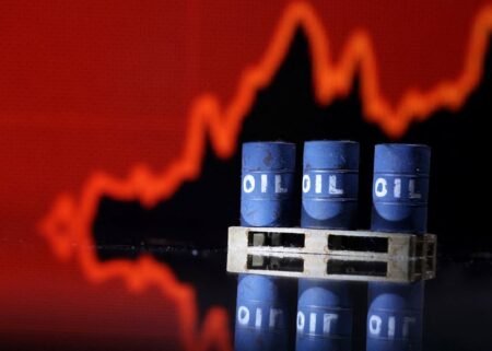 Oil prices slide on Trump jitters, weak China data By Investing.com