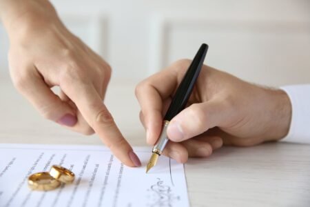 Marriage and Money: 5 Signs You Should Get a Pre-Nup