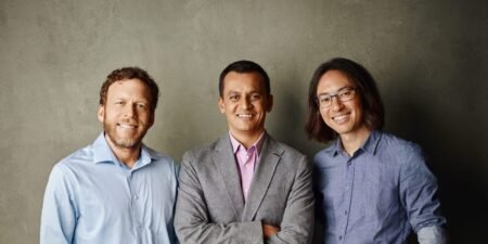 Here’s the Pitch Deck GenAI Adtech Startup Paramark Used to Raise M