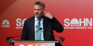 Big-Name US Hedge Fund Managers Are Looking Abroad