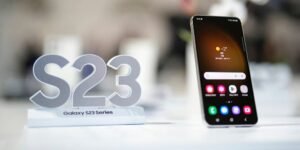 Kpop Fans Desperate for Photos of Idols Are Driving Samsung Phone Rentals