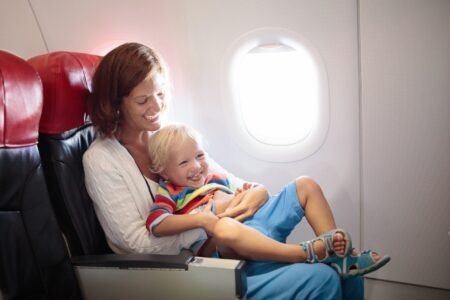 Smart Tips for Traveling With Family and Friends on a Budget