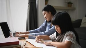 30 Best Stay-at-Home Jobs for Moms and Dads