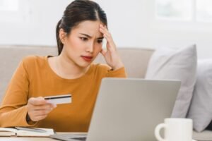 The Real Cost of That Store Credit Card Offer? Try 30% Interest Rates