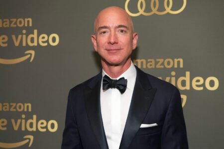 How Does Your Wedding Budget Compare to Jeff Bezos’?