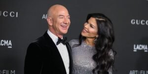 Jeff Bezos, Lauren Sánchez Relationship Timeline, in Photos