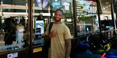 American Millennial Left the US to Be a Muay Thai Fighter in Thailand