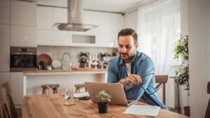 How to Choose the Best High-Yield Savings Account for You