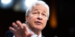 JPMorgan Cracks Down on Buyout Firms Poaching Junior Bankers
