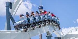 No More Long Lines? AI and Other New Tech Transforms Amusement Parks.
