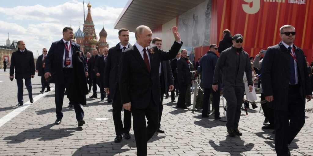 Video Appears to Show Putin’s Bodyguards Armed With Interceptor Drone