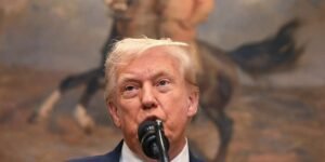The Effort to Ban Congressional Stock Trading Has a Trump Problem