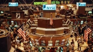 Survey: Top Market Strategists See Stocks Continuing To Hit New All-Time Highs Over The Next 12 Months