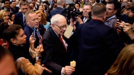 Who Will Be The Next Warren Buffett? 5 Contenders