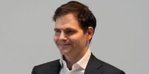 Groq CEO: AI Bubble Isn’t a Bad Thing Groq CEO: AI Bubble Isn’t a Bad Thing