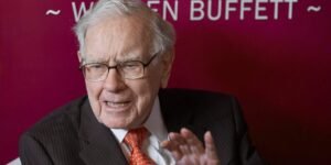 5 Leadership Lessons From Warren Buffett’s Decades at the Top
