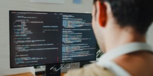 All Engineers Should Be Writing Code, Uber Alum Says