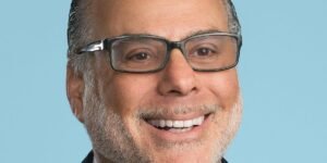 Jeff Bezos’ Dad Hired a CEO — and Other Billionaires Are Following