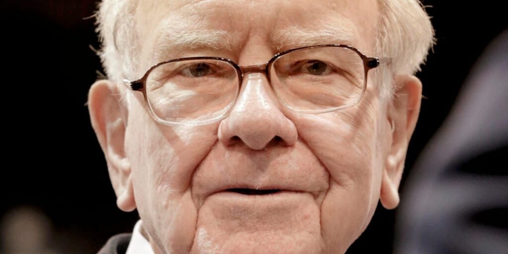 Warren Buffett Says He’ll Keep Writing a Yearly Letter and Hold Stock