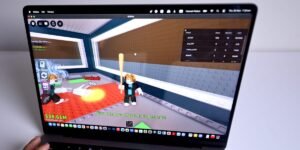 Russia Blocks Roblox and Snapchat, Citing ‘Terrorist Activities’