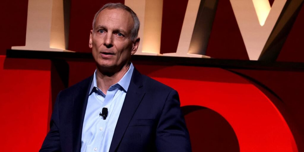 CEO of Booking Holdings Shares How He Deals With a Crisis