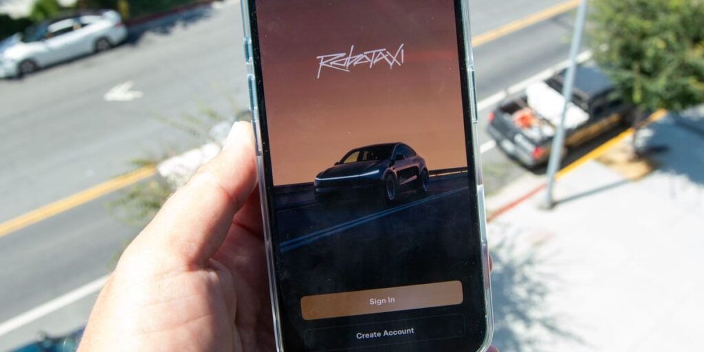 Tesla ‘Robotaxi’ Fleet Jumps to Over 1,000 Registered Vehicles