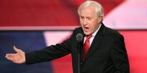 Why Quarterback-Turned-CEO Fran Tarkenton Interviews Every Employee