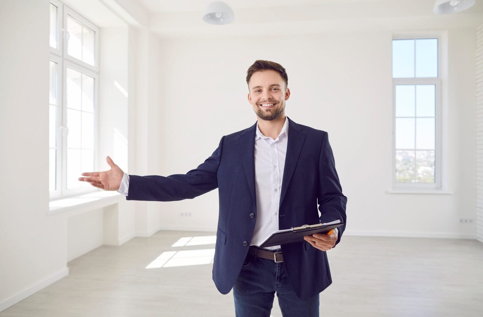 25 Associate Degree Jobs That Pay Well — and 10 Companies Hiring