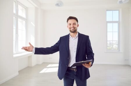 25 Associate Degree Jobs That Pay Well — and 10 Companies Hiring