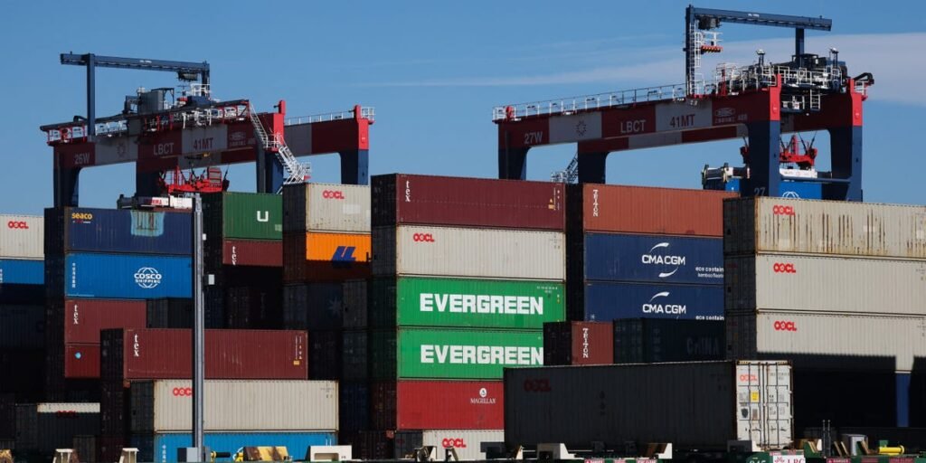 Trump’s Tariffs Are Paid Almost Entirely by Americans: German Study