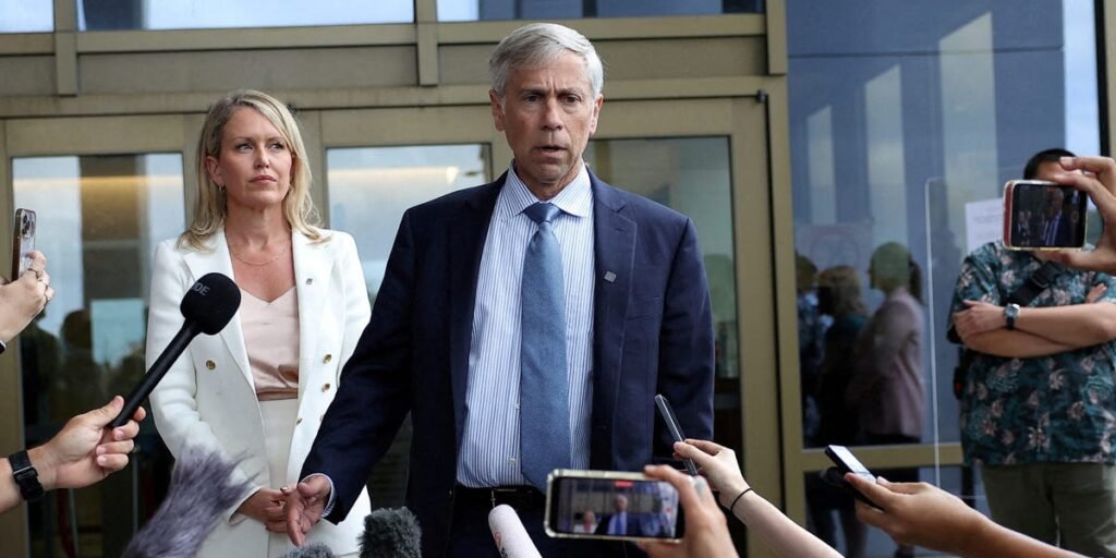 Barry Pollack: Nicolás Maduro’s Lawyer Represented Julian Assange Barry Pollack: Nicolás Maduro’s Lawyer Represented Julian Assange