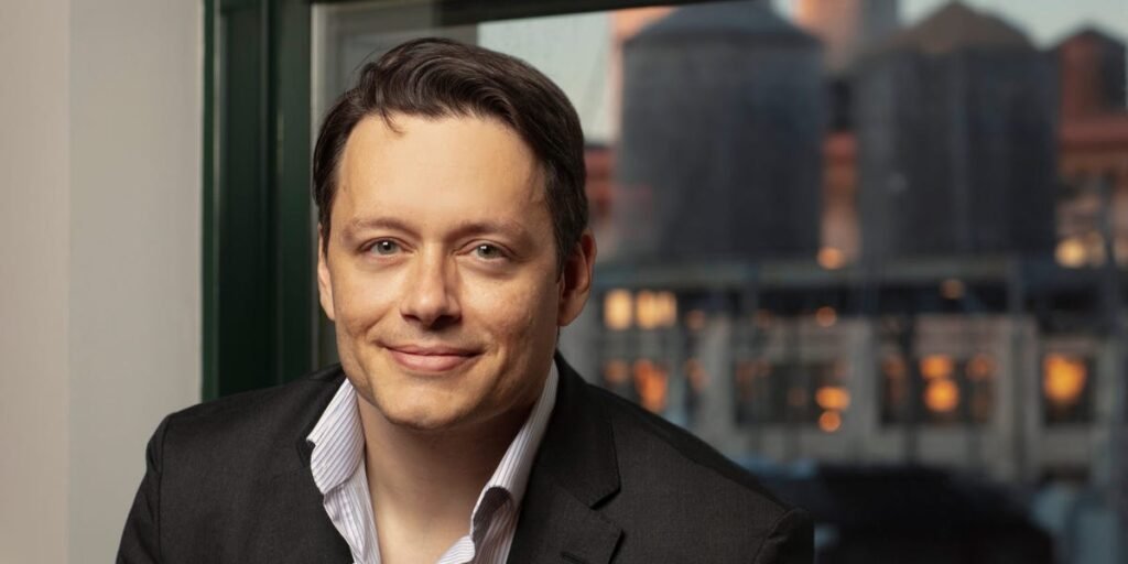 Ex-McKinsey Consultant and Wellness Founder: Hustle Culture Is a Liability