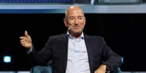 Jeff Bezos Lays Out Satellite Plan to Challenge Elon Musk’s SpaceX