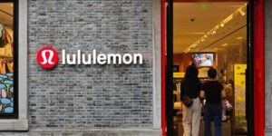 Lululemon Cuts 100 Customer Service Jobs Amid Quality Complaints Lululemon Cuts 100 Customer Service Jobs Amid Quality Complaints