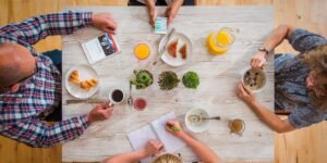 Parents Are Paying for Sister’s College While I Have Student Loans