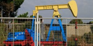Venezuelan Oil’s Return Could Help Big Oil and Hurt US Shale