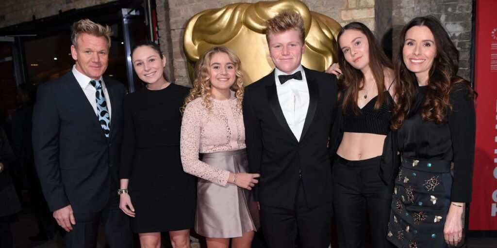 Gordon Ramsay has 6 kids with his wife, Tana. Meet the celebrity chef’s big family. Gordon Ramsay has 6 kids with his wife, Tana. Meet the celebrity chef’s big family.