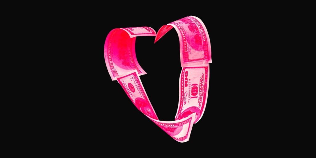 Read the pitch decks of 15 startups looking to disrupt dating apps and social networking that have raised millions