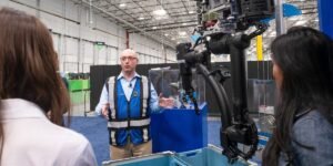 Amazon pulls the plug on ‘Blue Jay’ warehouse robot after only a few months