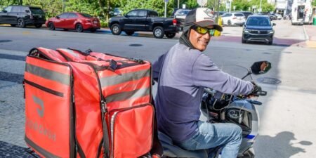 DoorDash’s CEO says he’s got an edge on Amazon in groceries DoorDash’s CEO says he’s got an edge on Amazon in groceries