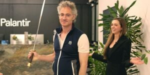 Meet Molly O’Shea, the VC-turned-podcaster who gets execs like Alex Karp and Palmer Luckey talking