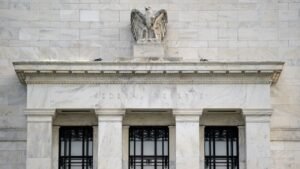 How the Federal Reserve Impacts Personal Loans