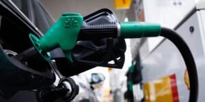 2 big UK car associations are telling drivers to ditch non-essential journeys as oil soars above 0 a barrel