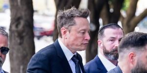 Elon Musk dodged cameras ahead of courthouse testimony. Snubbed photogs blamed a ‘decoy’ Tesla.
